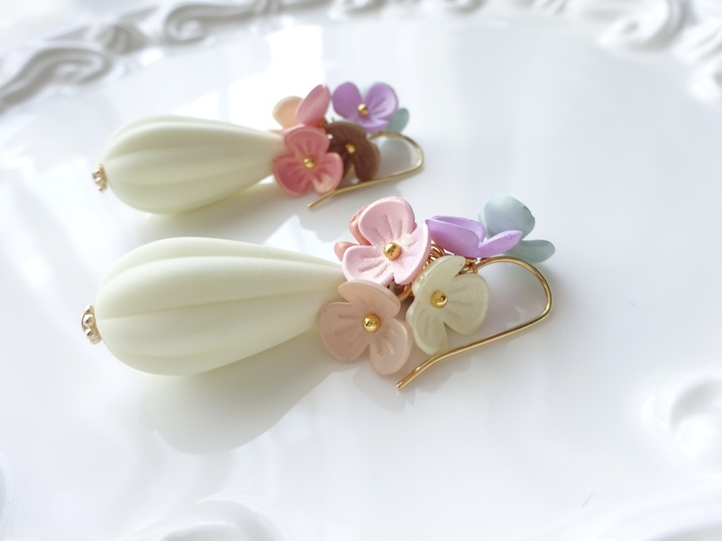 スイートパステルフラワーB ピアス(イヤリングOK)