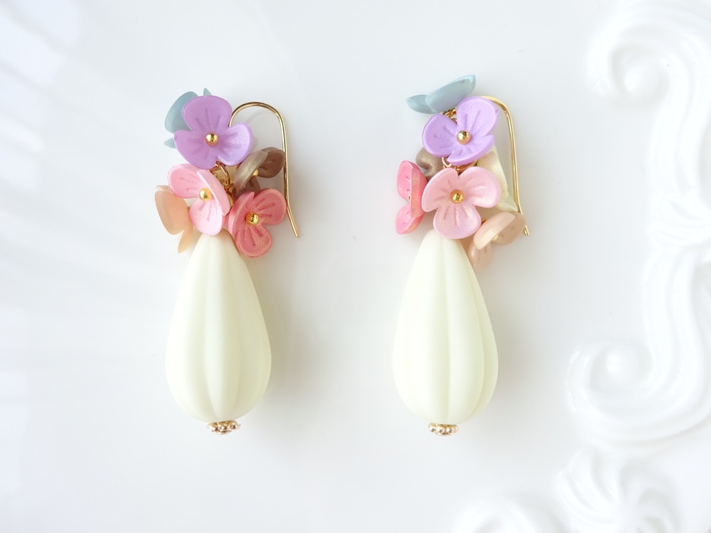 スイートパステルフラワーB ピアス(イヤリングOK)