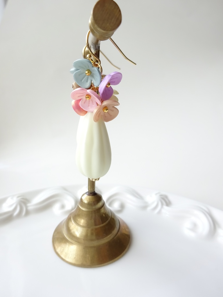 スイートパステルフラワーB ピアス(イヤリングOK)
