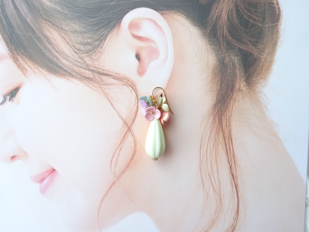 スイートパステルフラワーB ピアス(イヤリングOK)