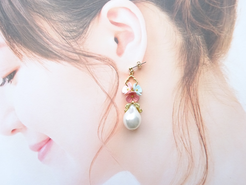 スイートパステルフラワーA ピアス(イヤリングOK)