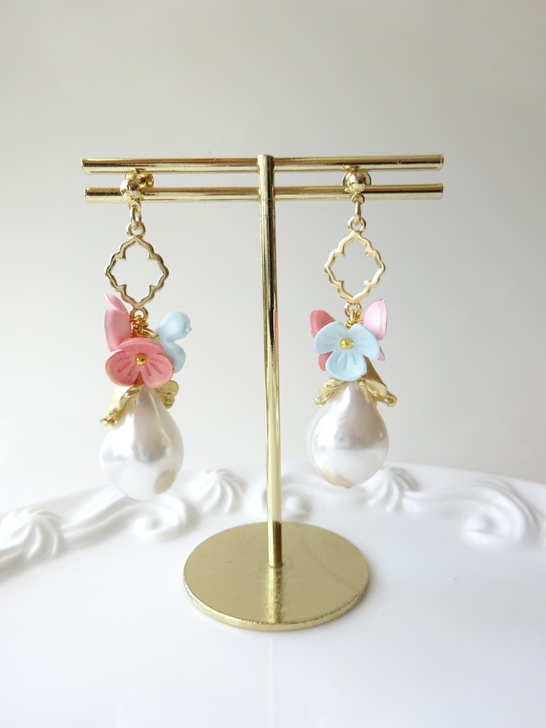 スイートパステルフラワーA ピアス(イヤリングOK)