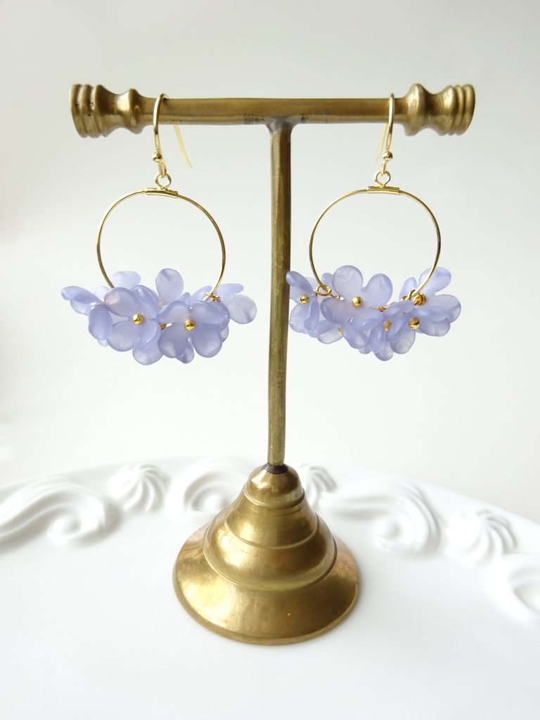 再販・花ゆらピアス・ウィスタリアブルー(イヤリングOK)