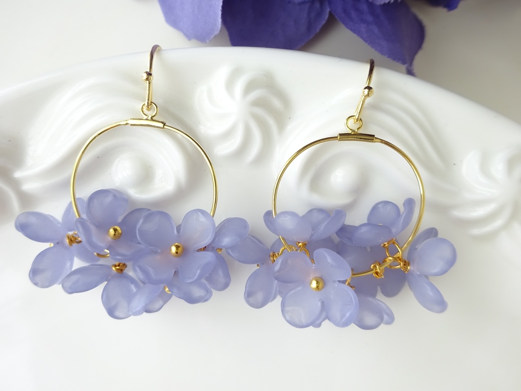 再販・花ゆらピアス・ウィスタリアブルー(イヤリングOK)
