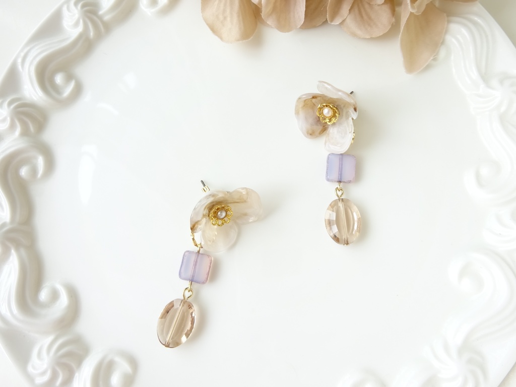 (2WAY)シエスタフラワー・ベージュマーブル(ピアスのみ)