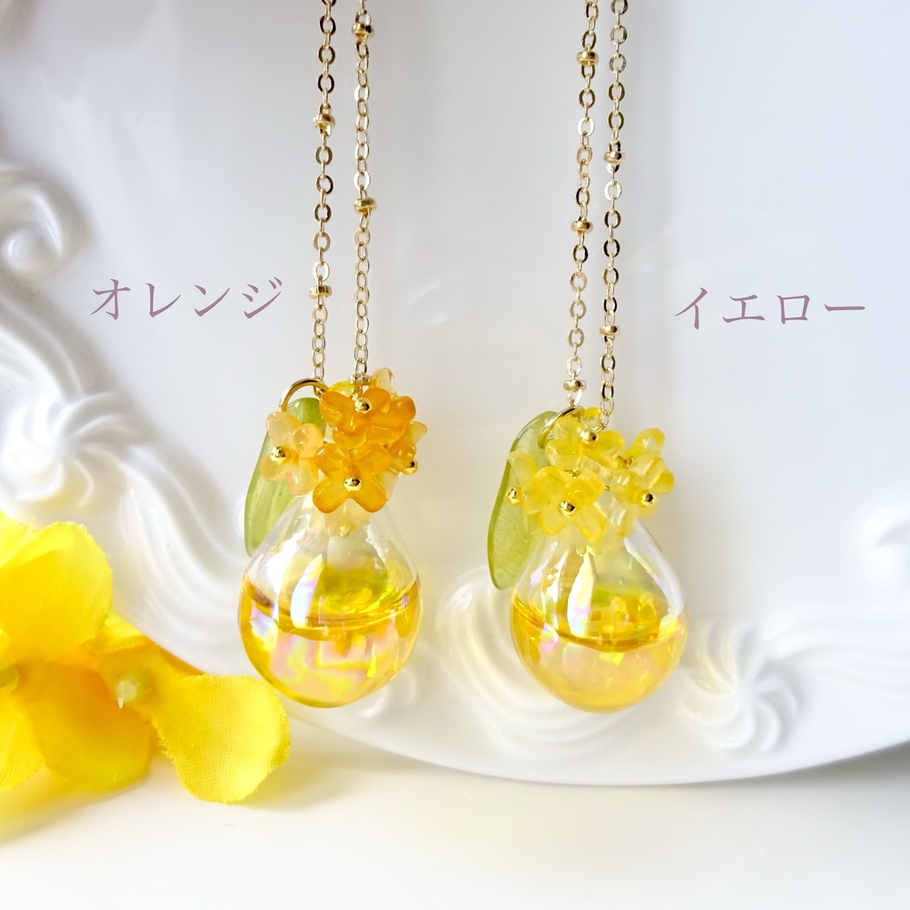 金木犀の水入りガラスドームネックレス