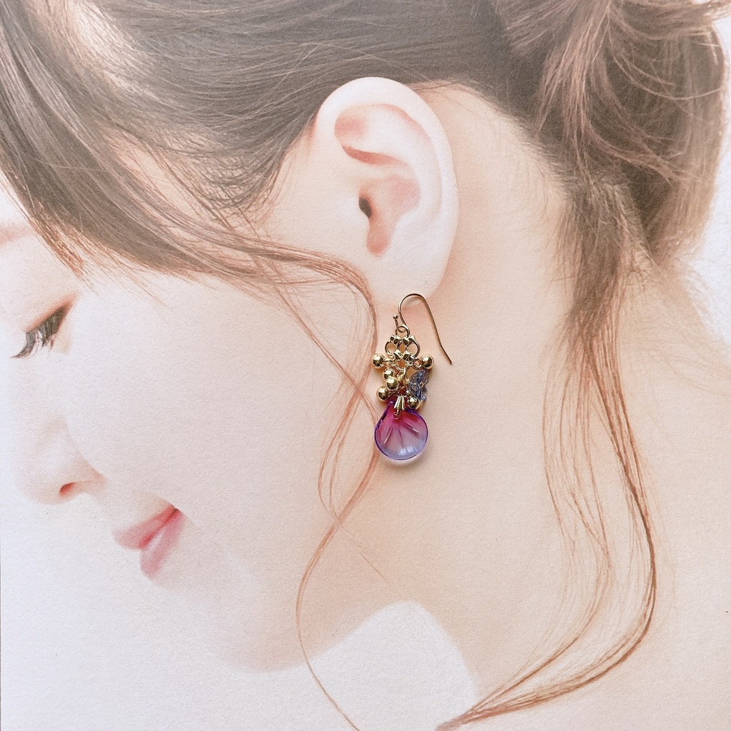 ローズペタル・ピアス・パープルxブルー(イヤリングOK)