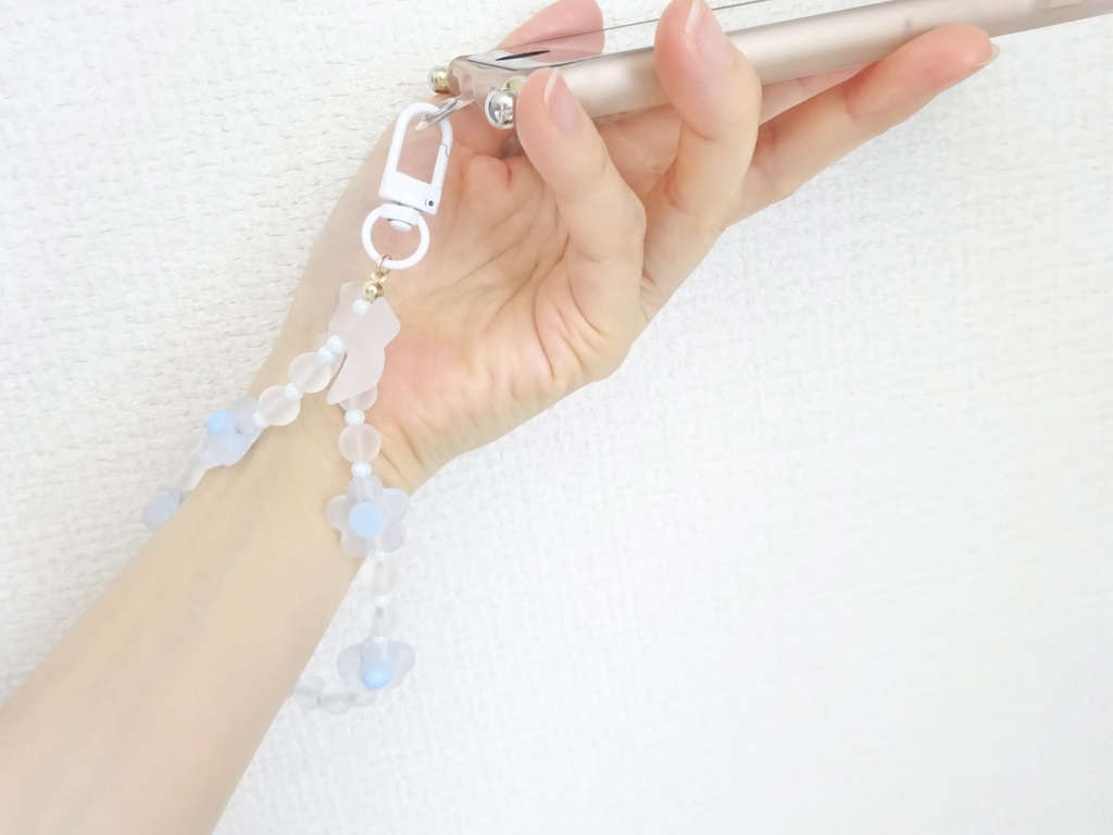 フロストリボンとフラワーのストラップ・ブルー