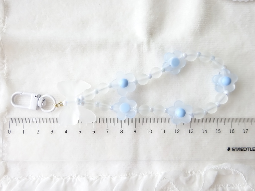 フロストリボンとフラワーのストラップ・ブルー