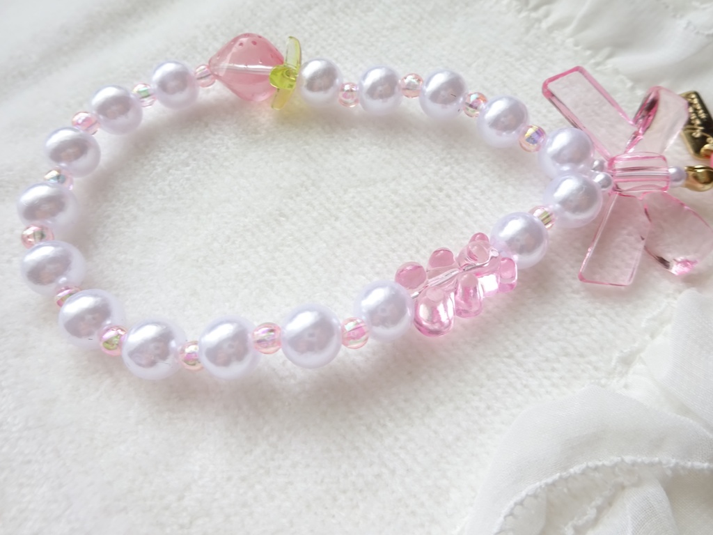 ミルクいちごストラップ