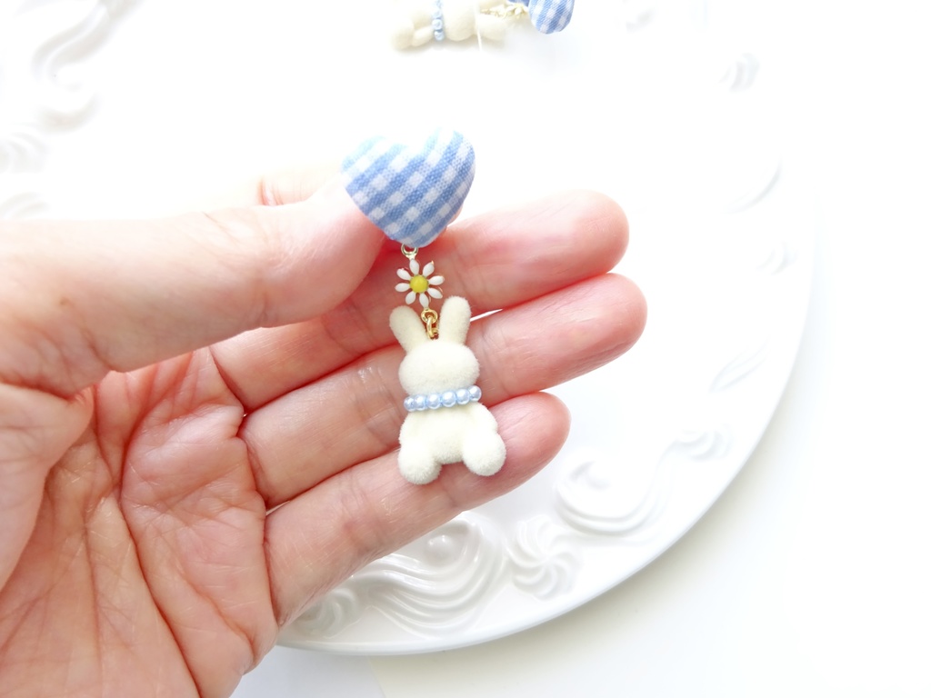 (2WAY)ギンガムハートラビットピアス*ブルー