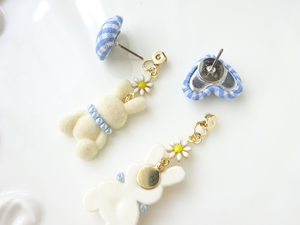 (2WAY)ギンガムハートラビットピアス*ブルー