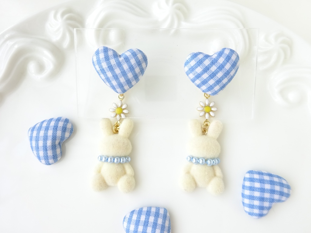 (2WAY)ギンガムハートラビットピアス*ブルー