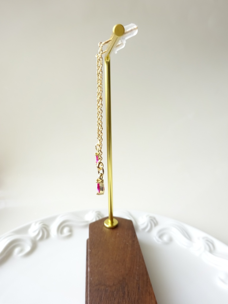 ルミエール・ルビーレッド(ピアスのみ)