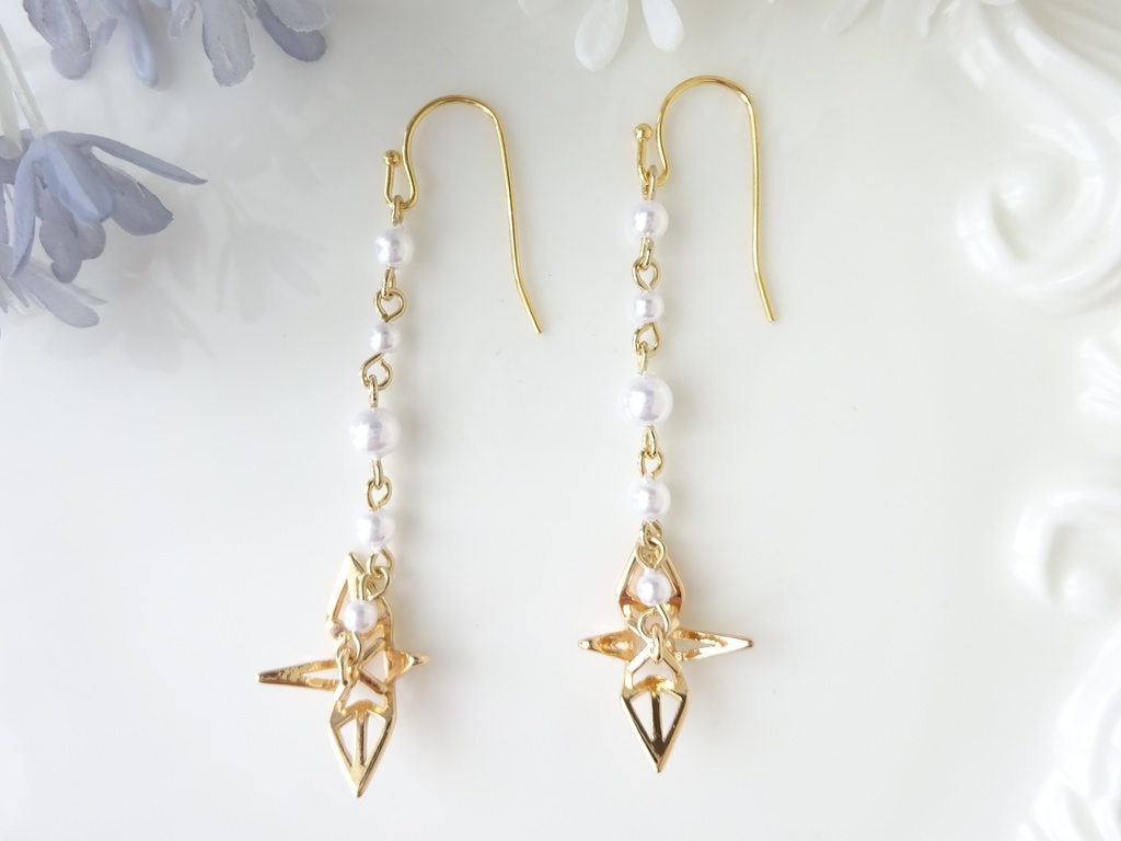 11/27再販*雪鶴ピアス(イヤリングOK)