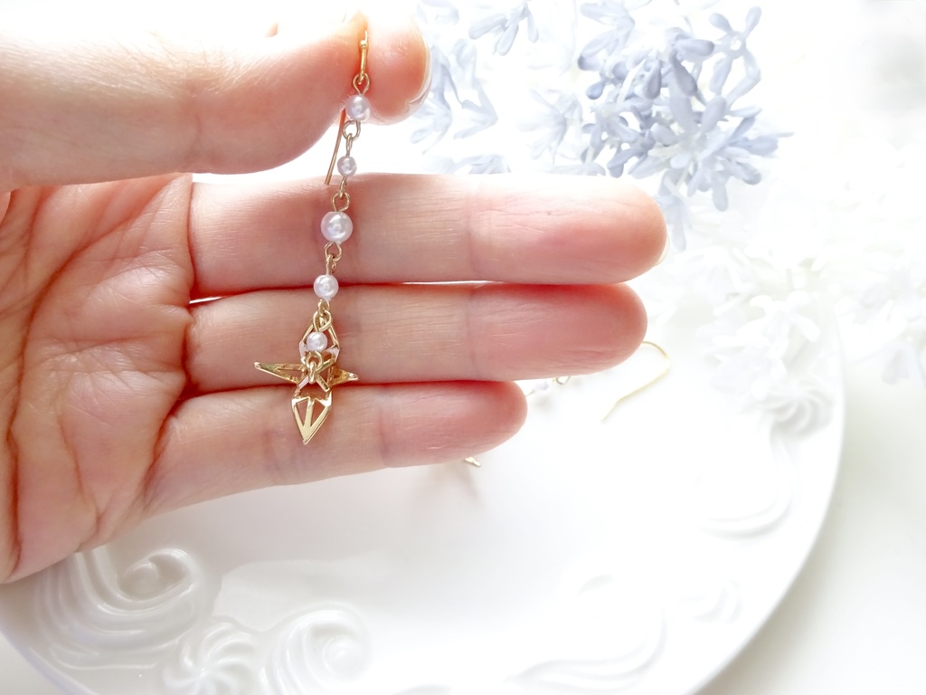 11/27再販*雪鶴ピアス(イヤリングOK)