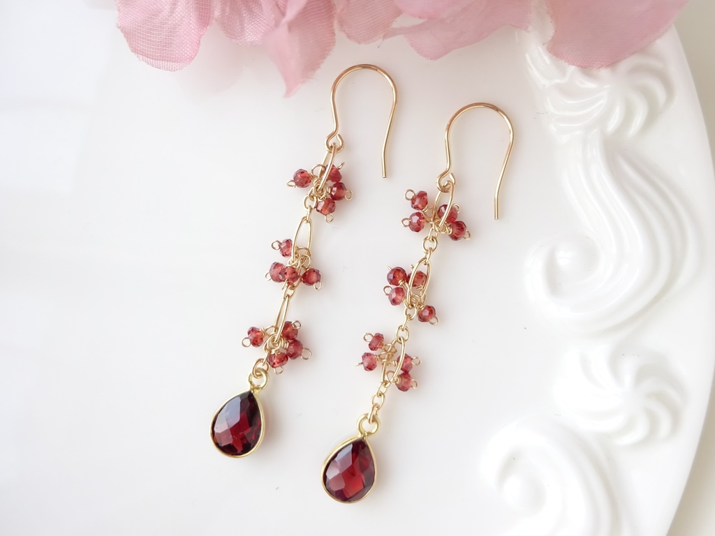 K14gf&ガーネットピアス(イヤリングOK)