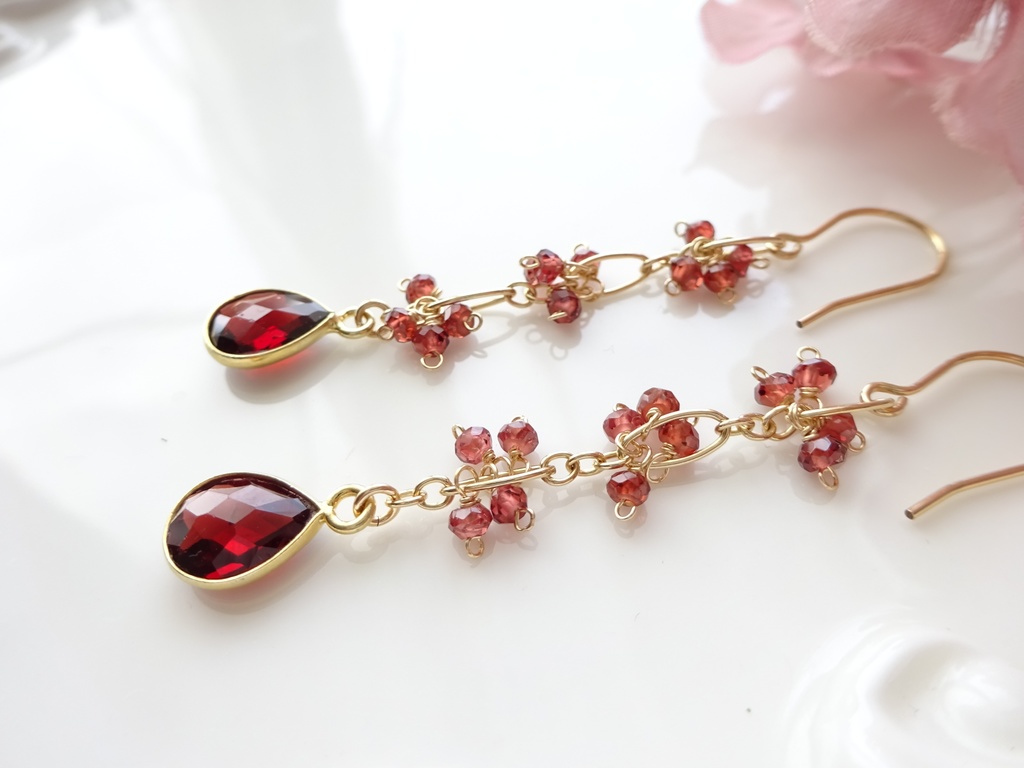 K14gf&ガーネットピアス(イヤリングOK)