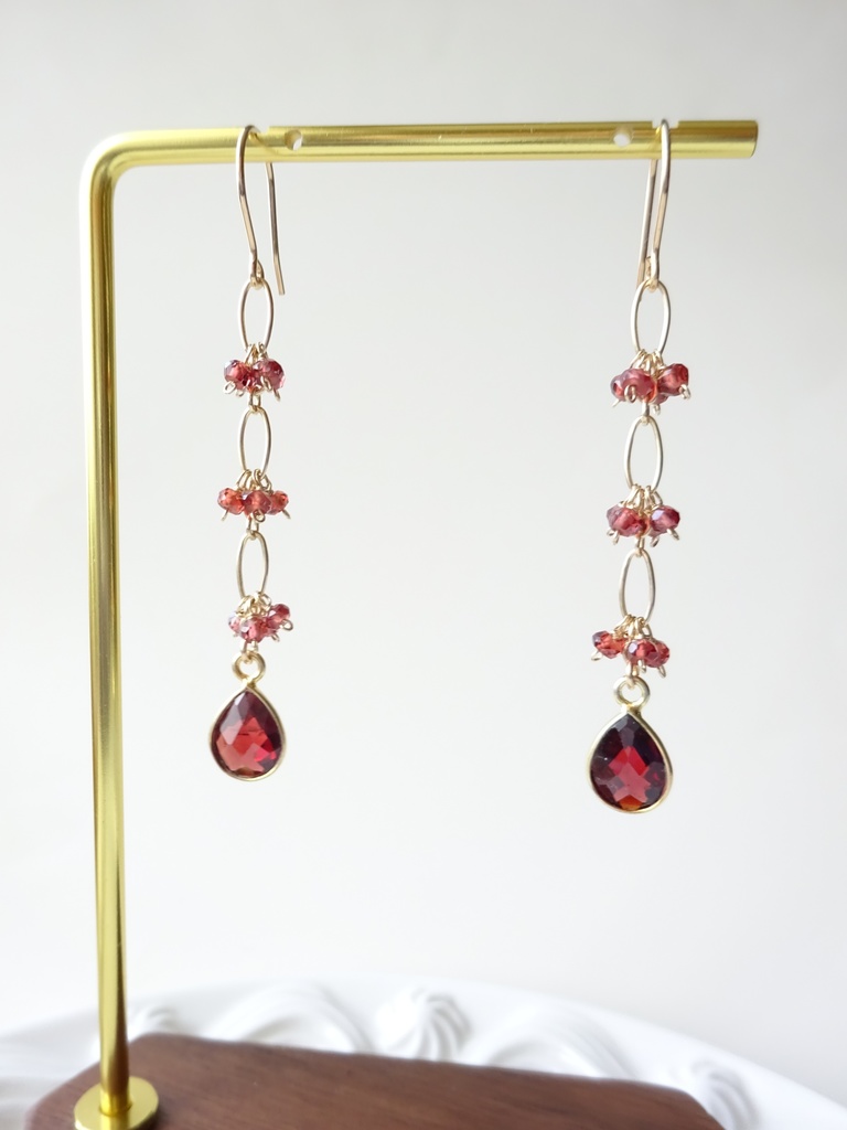 K14gf&ガーネットピアス(イヤリングOK)