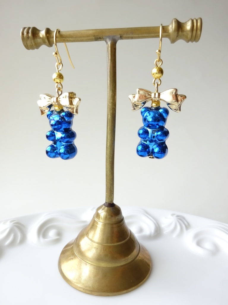 スパークル テディピアス ダークブルー(イヤリングOK)