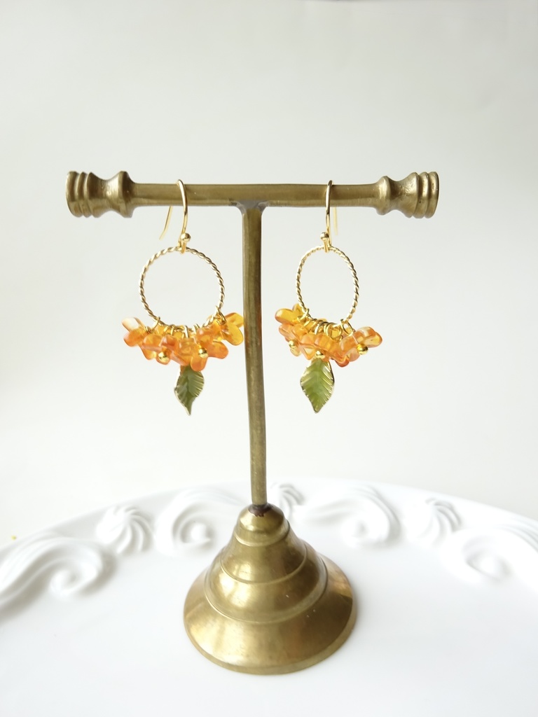 再販*金木犀のフープピアス・オレンジ(イヤリングOK)