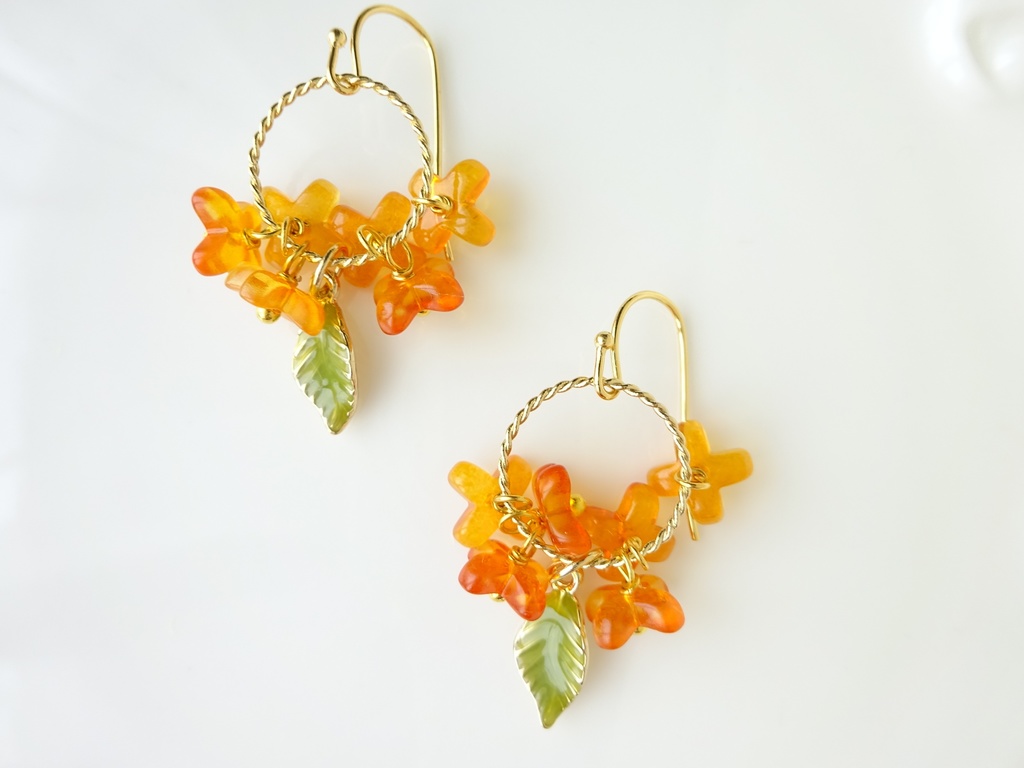 再販*金木犀のフープピアス・オレンジ(イヤリングOK)