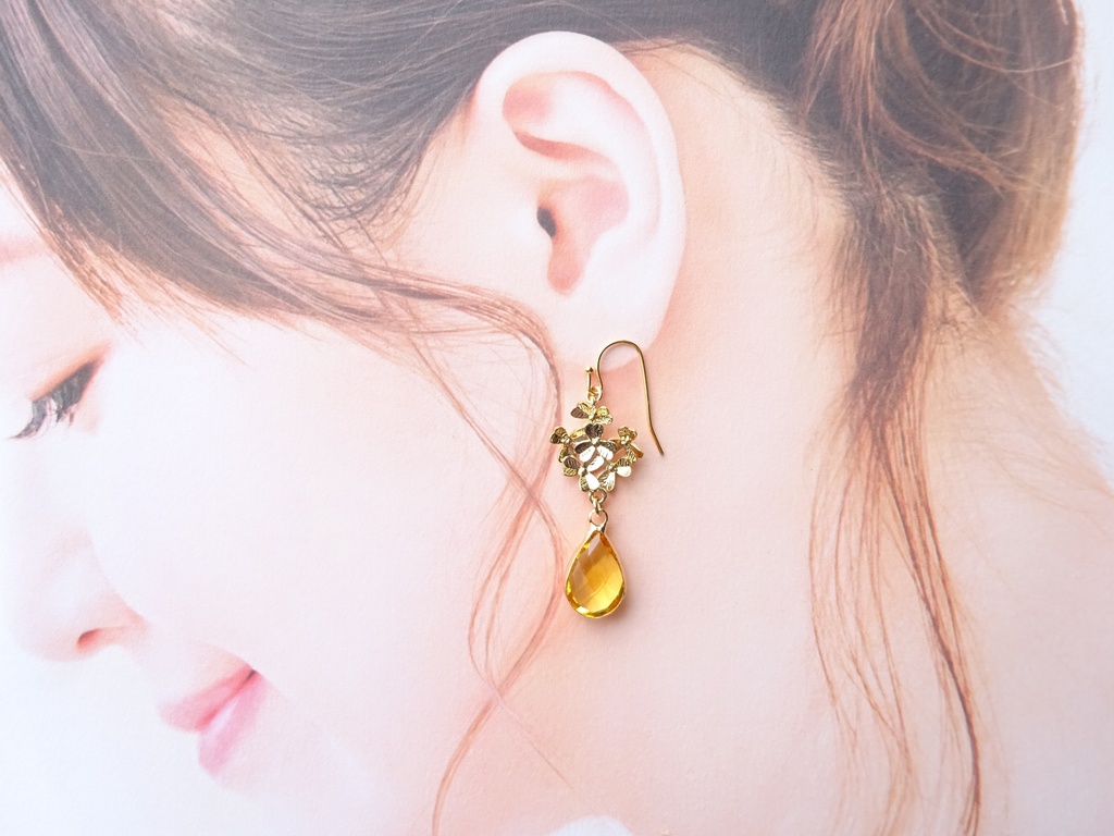 レモンクローバーピアス(イヤリングOK)