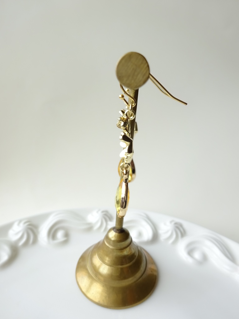 レモンクローバーピアス(イヤリングOK)