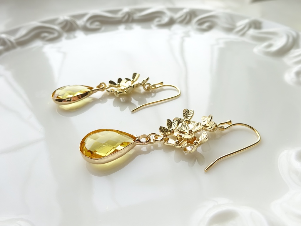 レモンクローバーピアス(イヤリングOK)