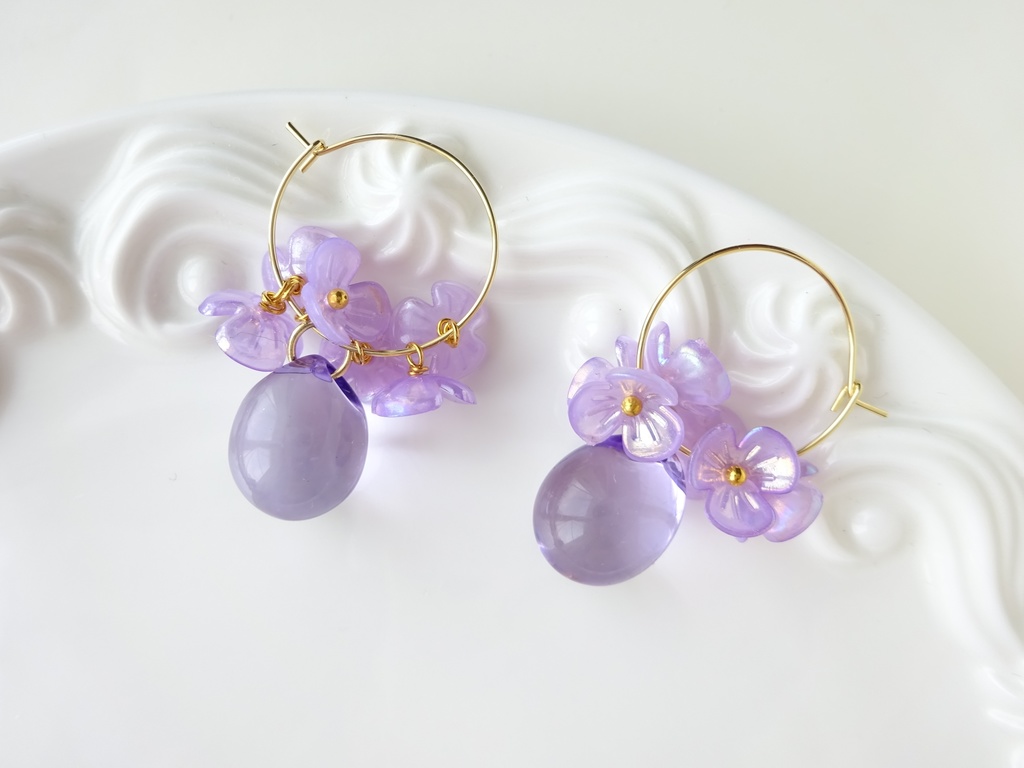 雨粒フープフラワー・スミレ(イヤリング変更不可)