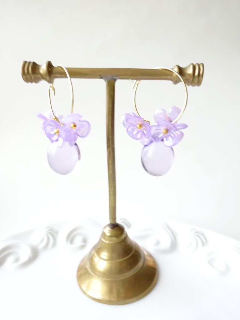 雨粒フープフラワー・スミレ(イヤリング変更不可)