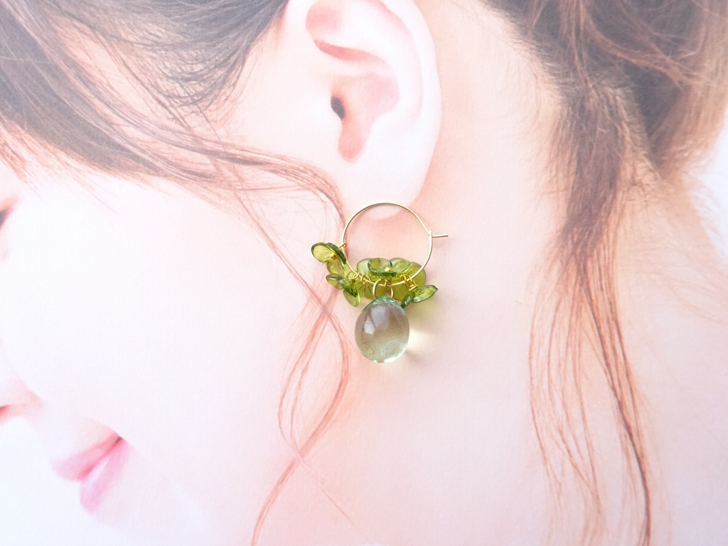 雨粒フープフラワー・ハーブグリーン(イヤリング変更不可)