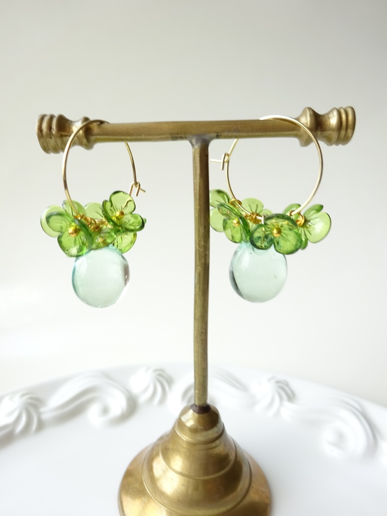 雨粒フープフラワー・ハーブグリーン(イヤリング変更不可)