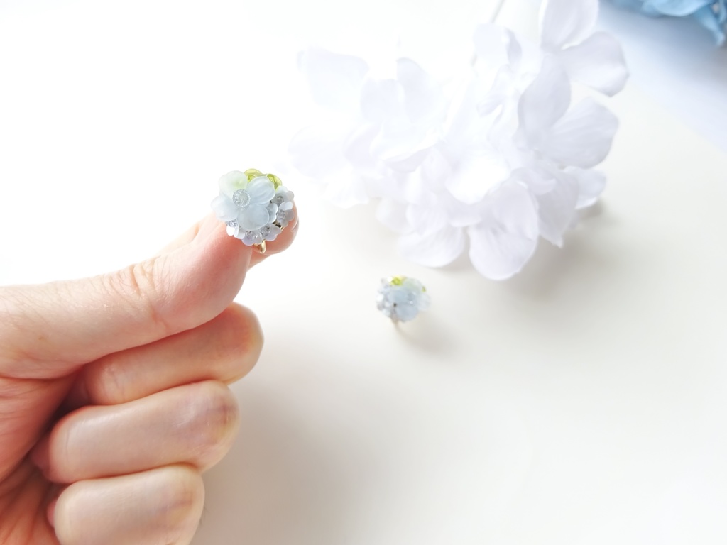 リトルハイドランジア・水色(イヤリングのみ)