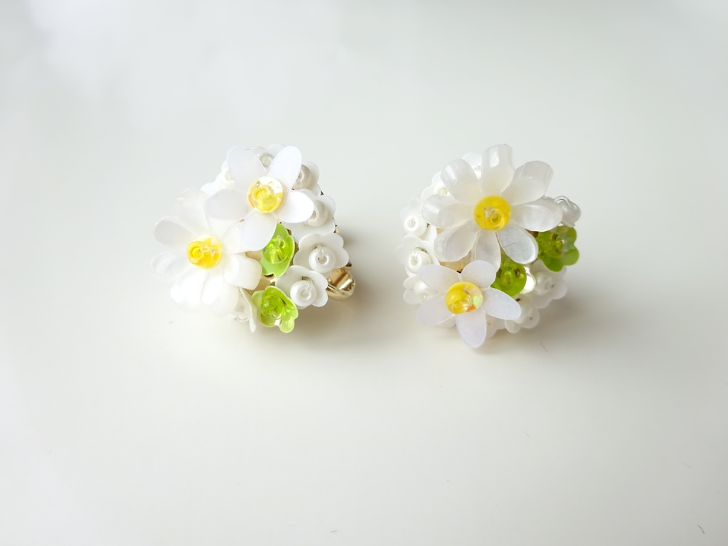 スプリングデイジー(イヤリングのみ)