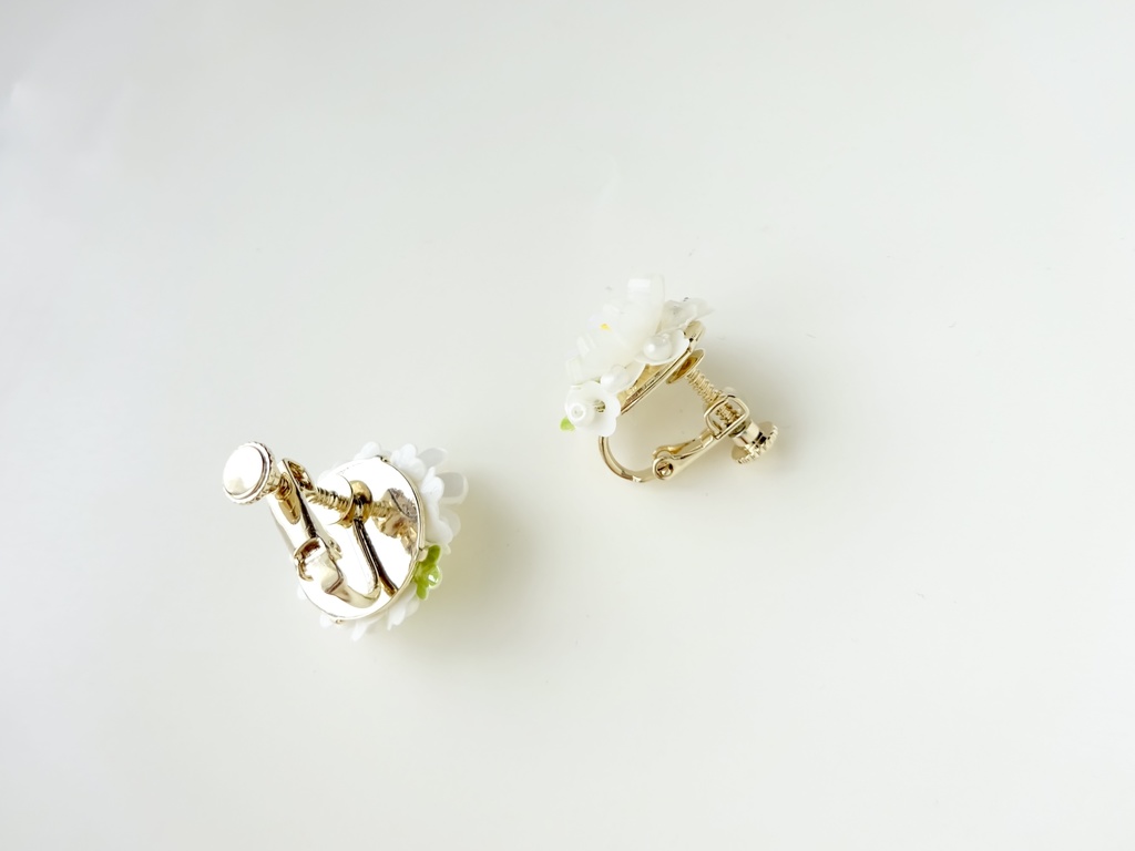 スプリングデイジー(イヤリングのみ)