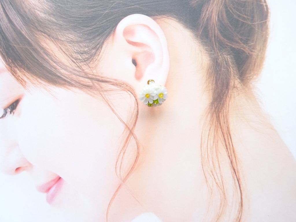 スプリングデイジー(イヤリングのみ)