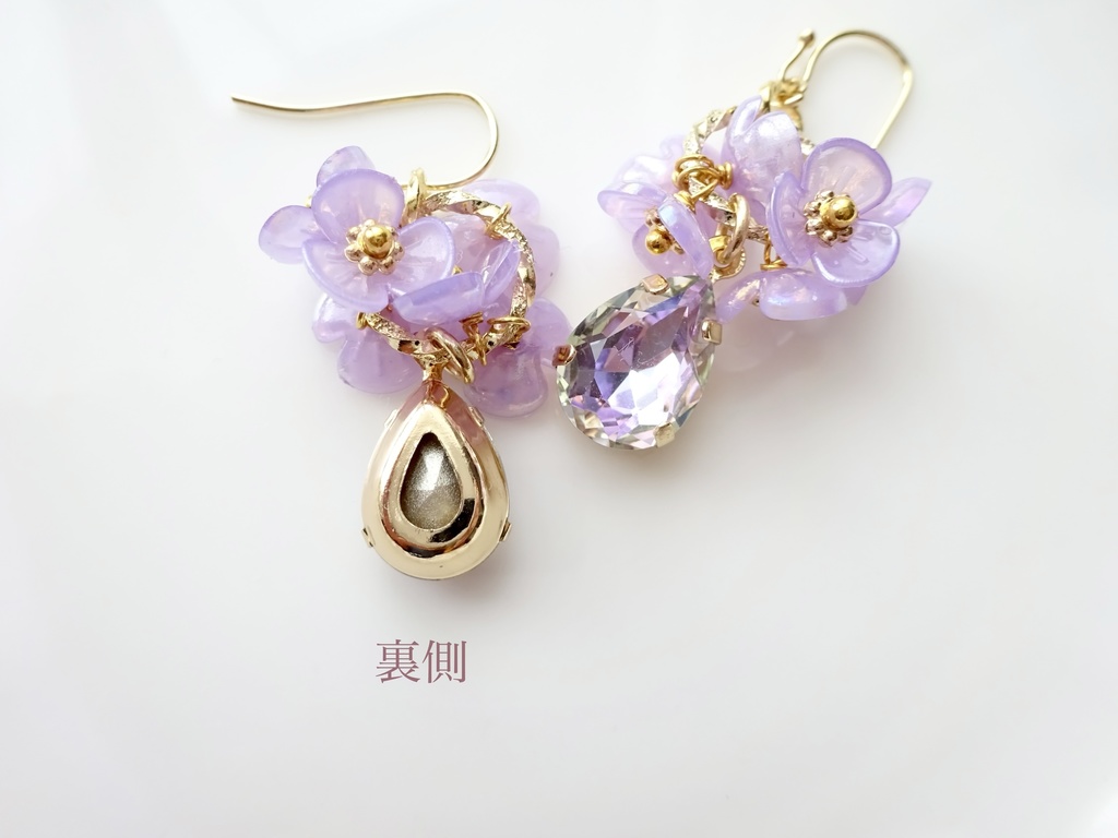 すみれのシャイニードロップピアス(イヤリングOK)