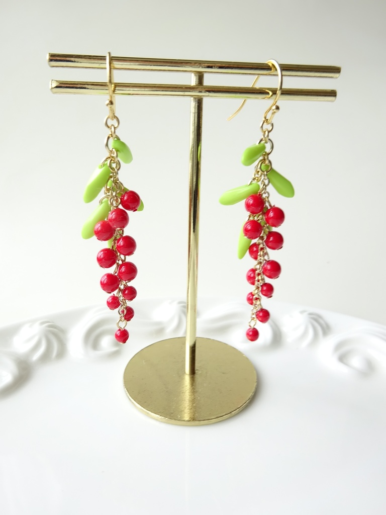 レッドカラントのピアス(イヤリングOK)