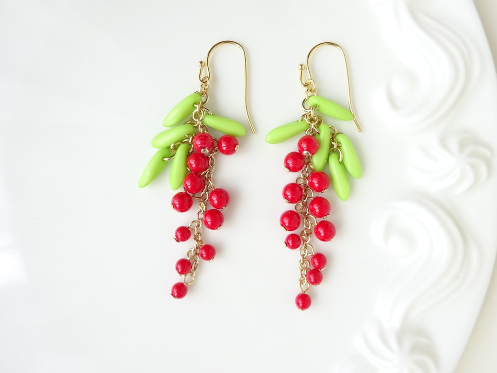 レッドカラントのピアス(イヤリングOK)