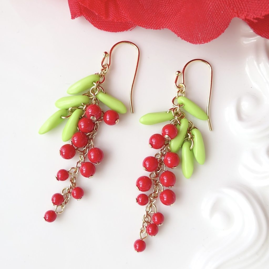 レッドカラントのピアス(イヤリングOK)