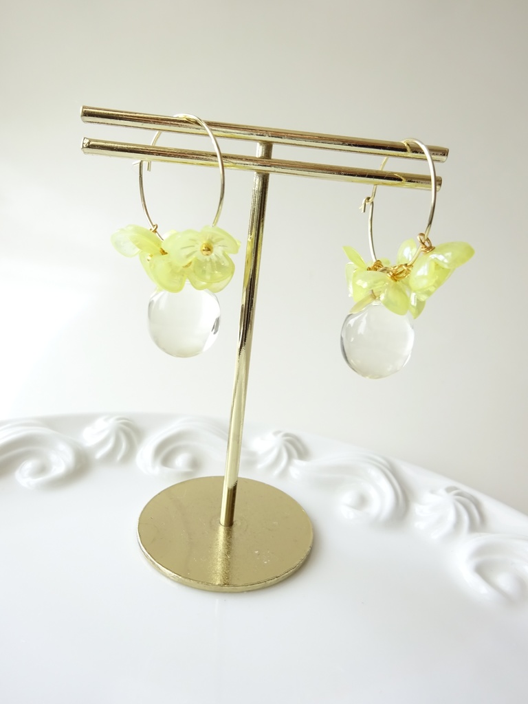 ⭐︎新色⭐︎ 雨粒フープフラワー・レモン色(イヤリング変更不可)