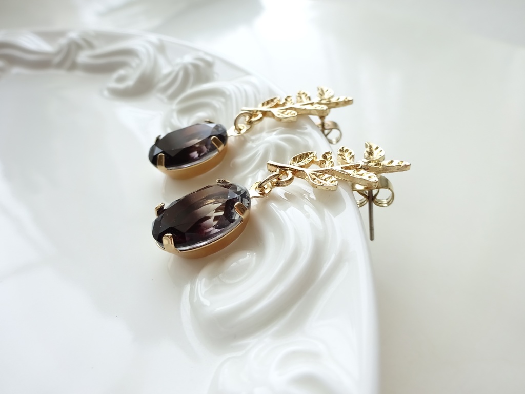 ブラックオリーブのピアス(ピアスのみ)