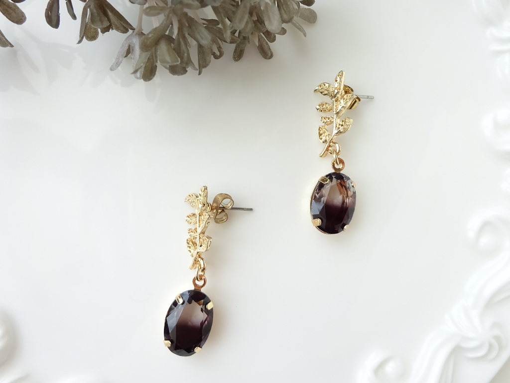 ブラックオリーブのピアス(ピアスのみ)