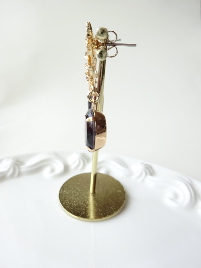 ブラックオリーブのピアス(ピアスのみ)