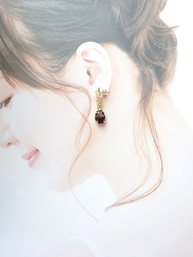 ブラックオリーブのピアス(ピアスのみ)