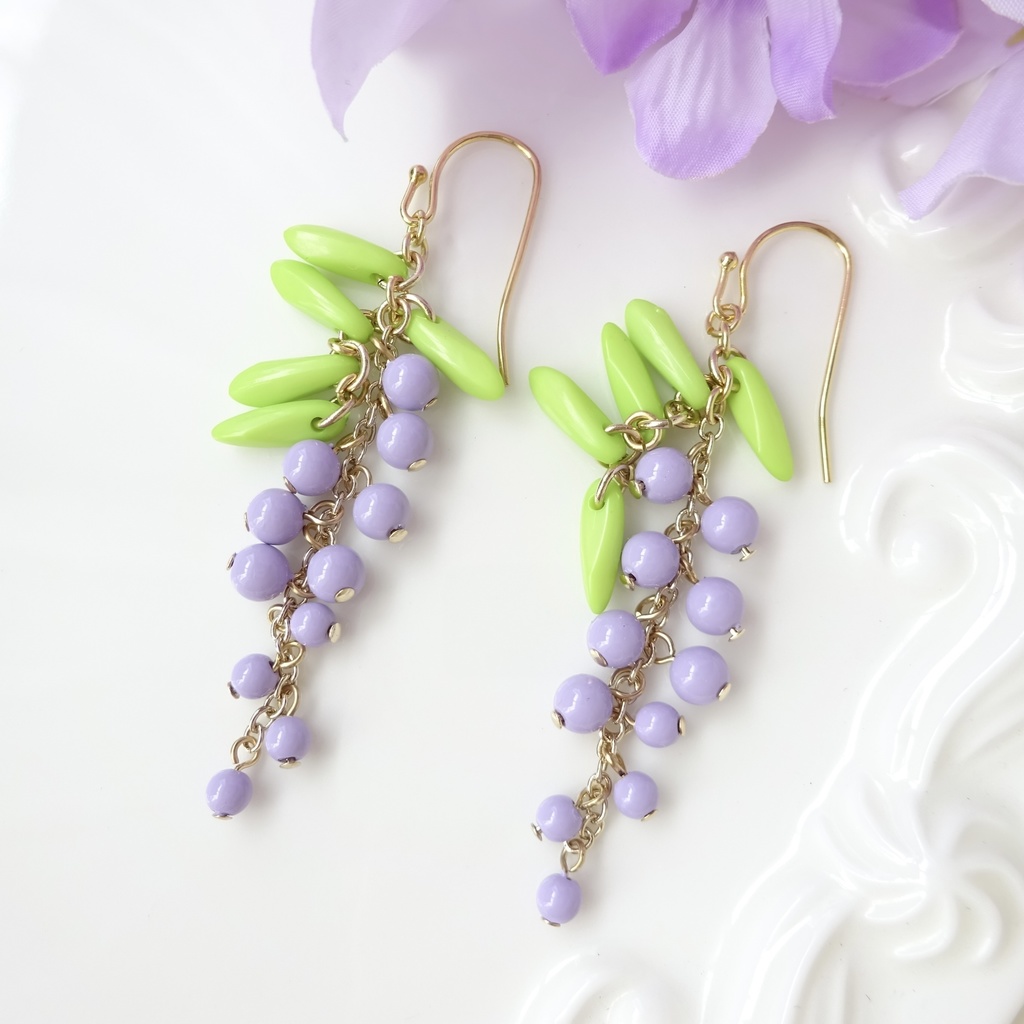 藤の花のピアス(イヤリングOK)