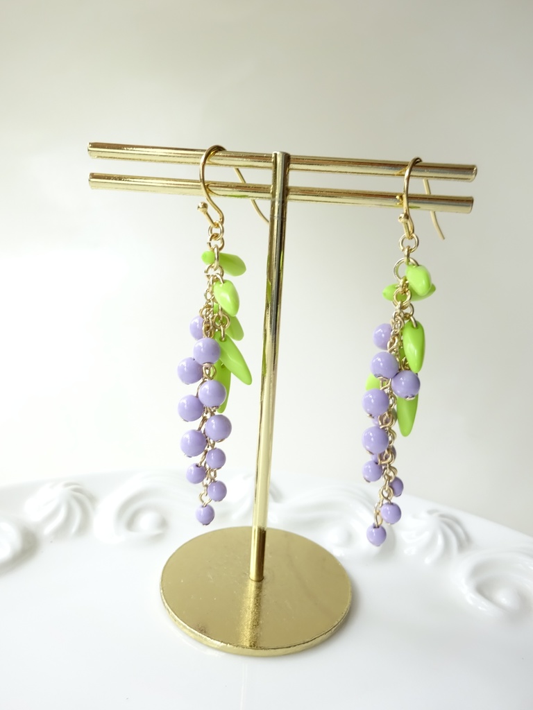 藤の花のピアス(イヤリングOK)