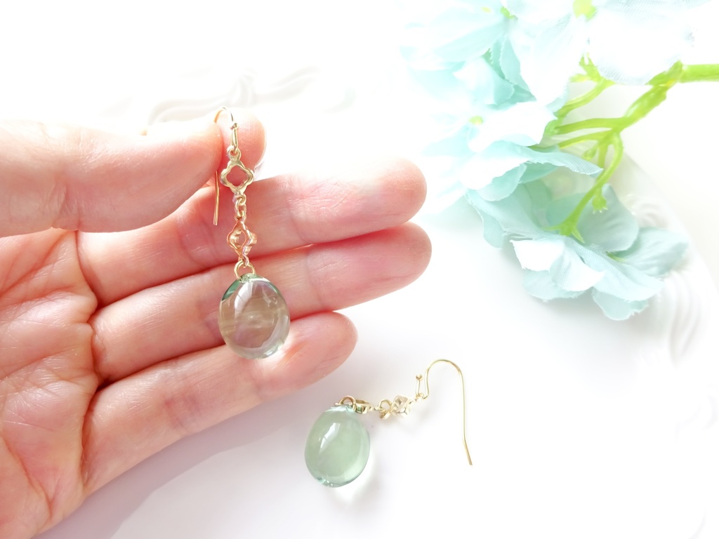 サマーレイン・ピアス・グリーン(イヤリングOK)