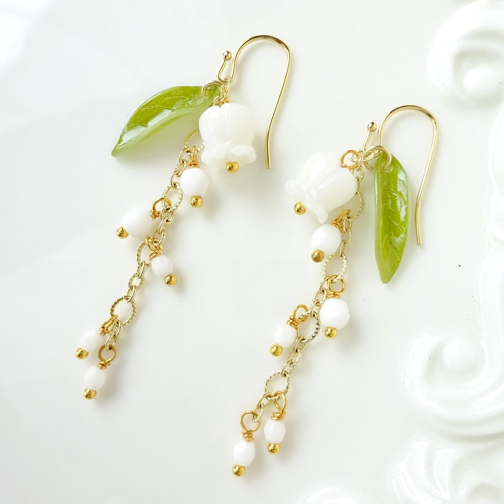 5月の鈴蘭のピアス(イヤリングOK)